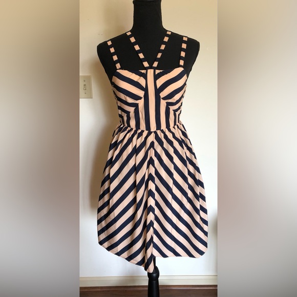 Minuet Petite Dresses & Skirts - NWT;Sleeveless Dress; 4 Shoulder Straps;Midnight Blue & Rose Beige Line Patterns